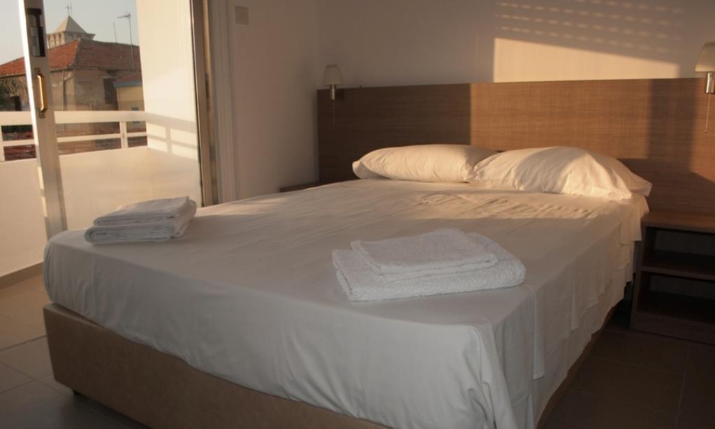 St. George Rent Rooms Λάρνακα Εξωτερικό φωτογραφία