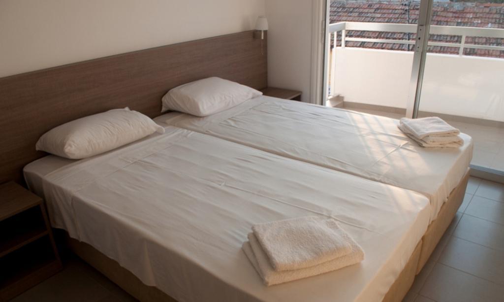 St. George Rent Rooms Λάρνακα Εξωτερικό φωτογραφία