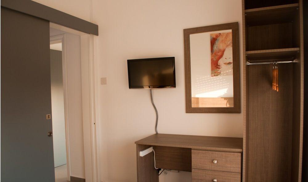 St. George Rent Rooms Λάρνακα Εξωτερικό φωτογραφία